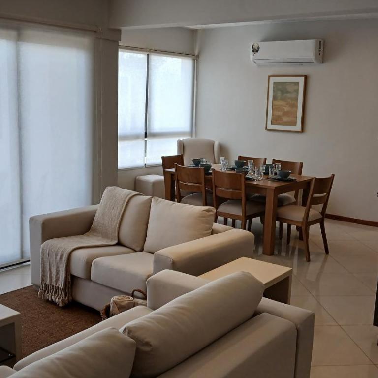 Amplio departamento en Asunción - Three-Bedroom Apartment - 43
