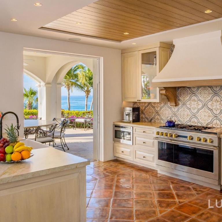 Beautiful 5 Bd Villas Del Mar Villa Staffed & Steps from the Beach - Deluxe Villa - 13