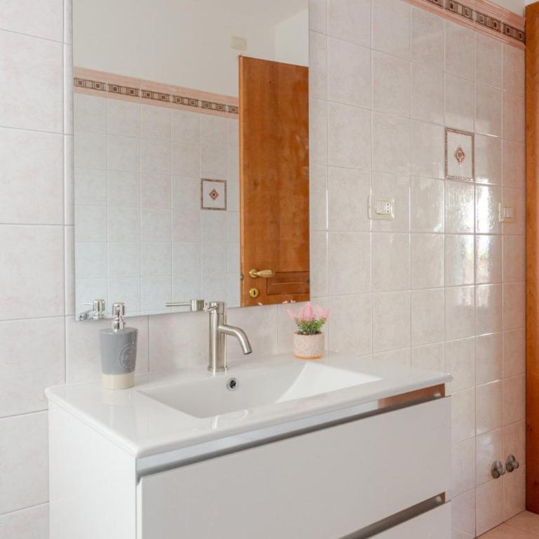 Casa Pandolfi, appartamento 90mq con posto auto e aria condizionata - Two-Bedroom Apartment - 17