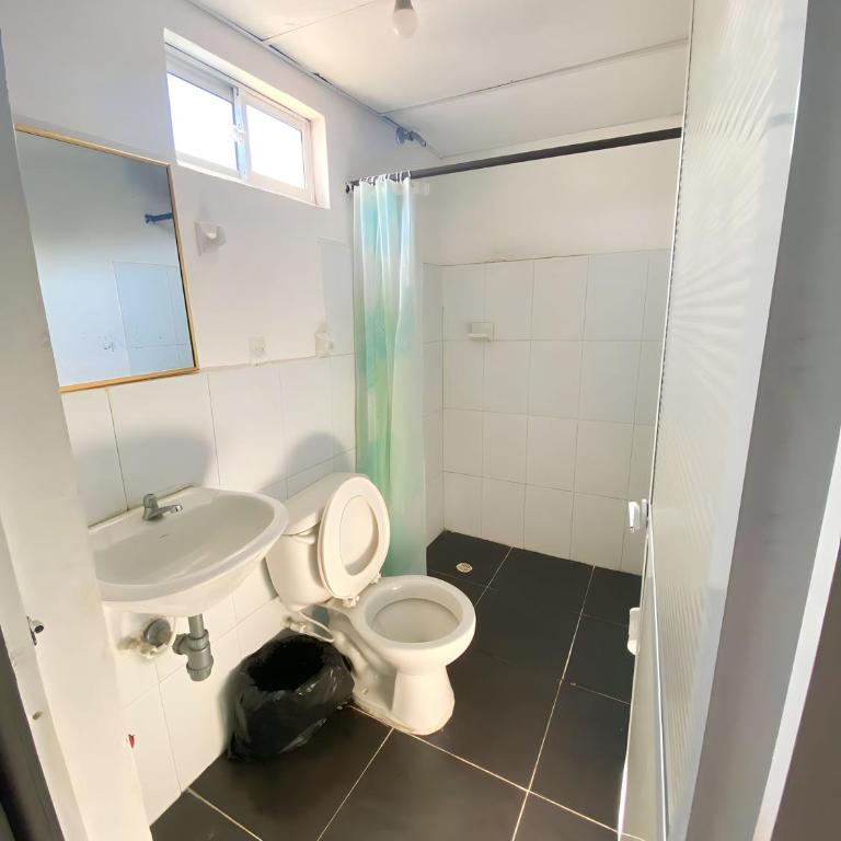 Hotel Puerto Vigia Inn - Queen Room - 10