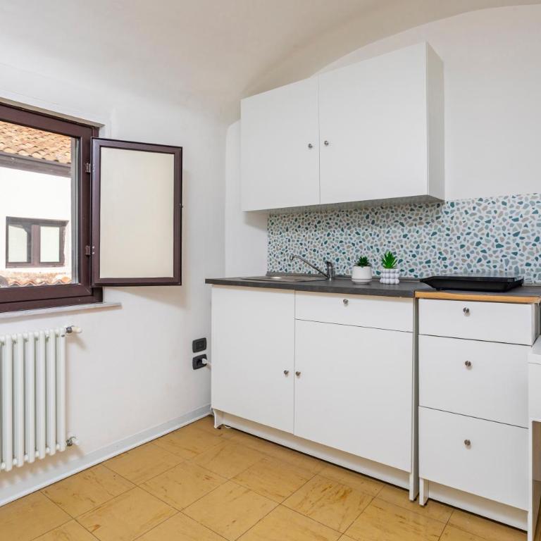 Etnea Central Home - Appartamento con 2 Camere da Letto - 13