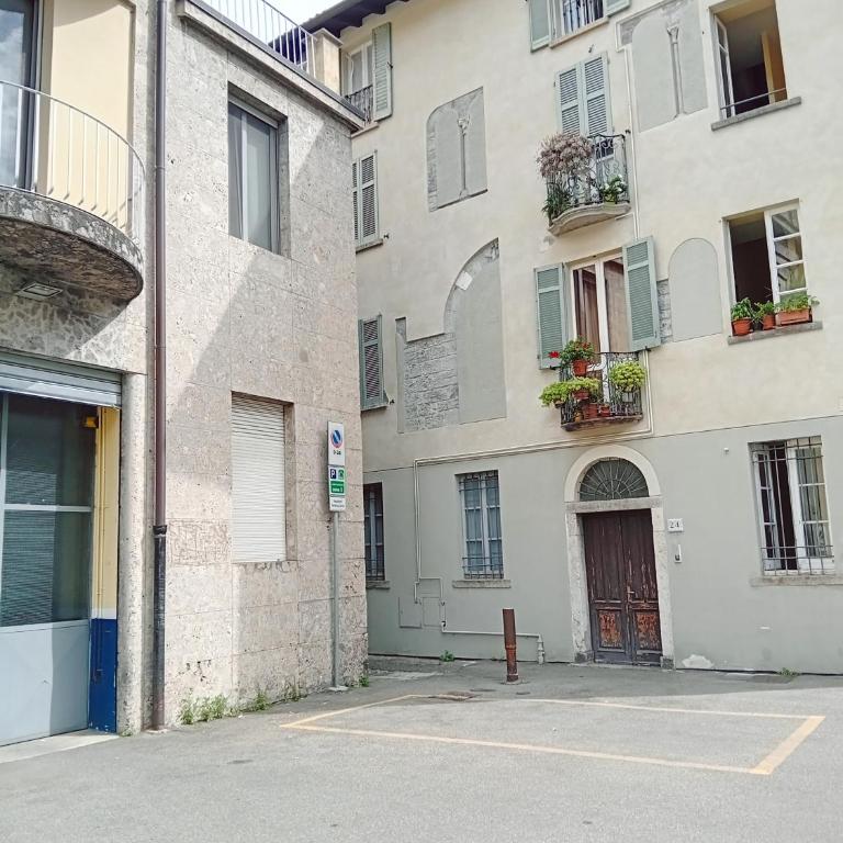 Piazza Roma apartment next como lake and station by revenue house - Appartamento con 1 Camera da Letto - 96