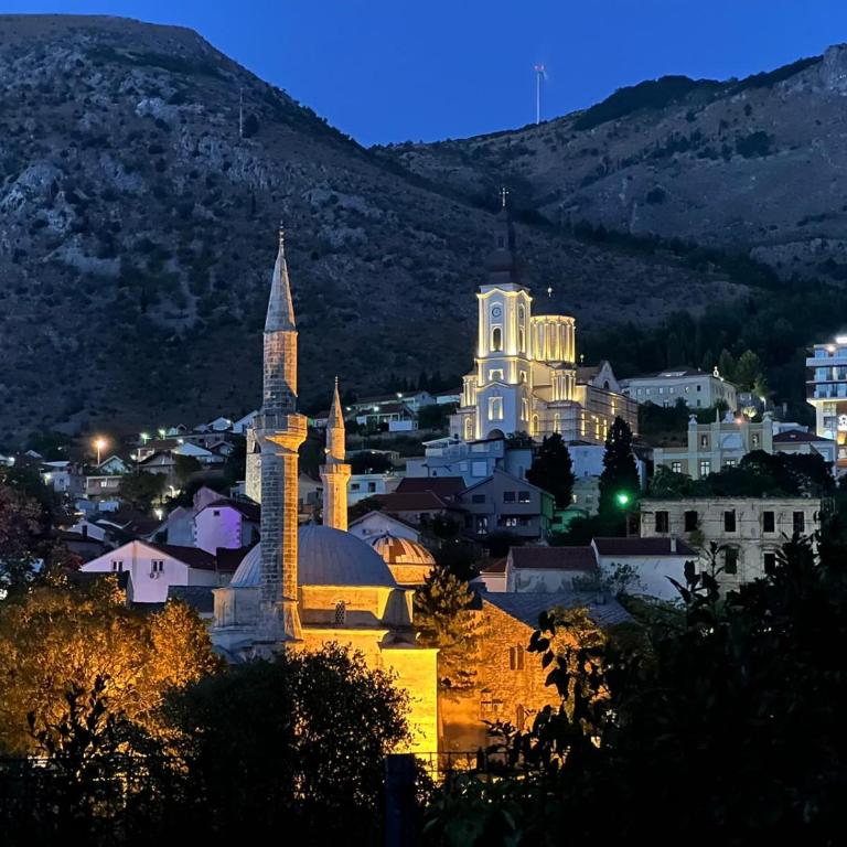 Ema - Two-Bedroom House - 4