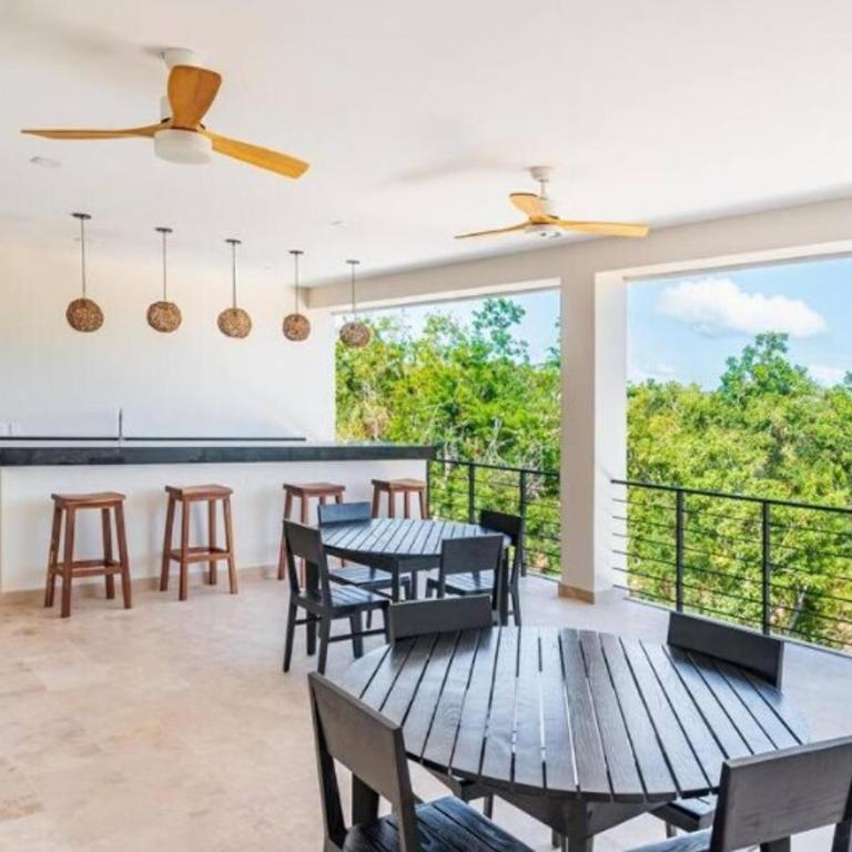 Brava Towers 2BR - By Next Level B - Two-Bedroom Apartment - 33