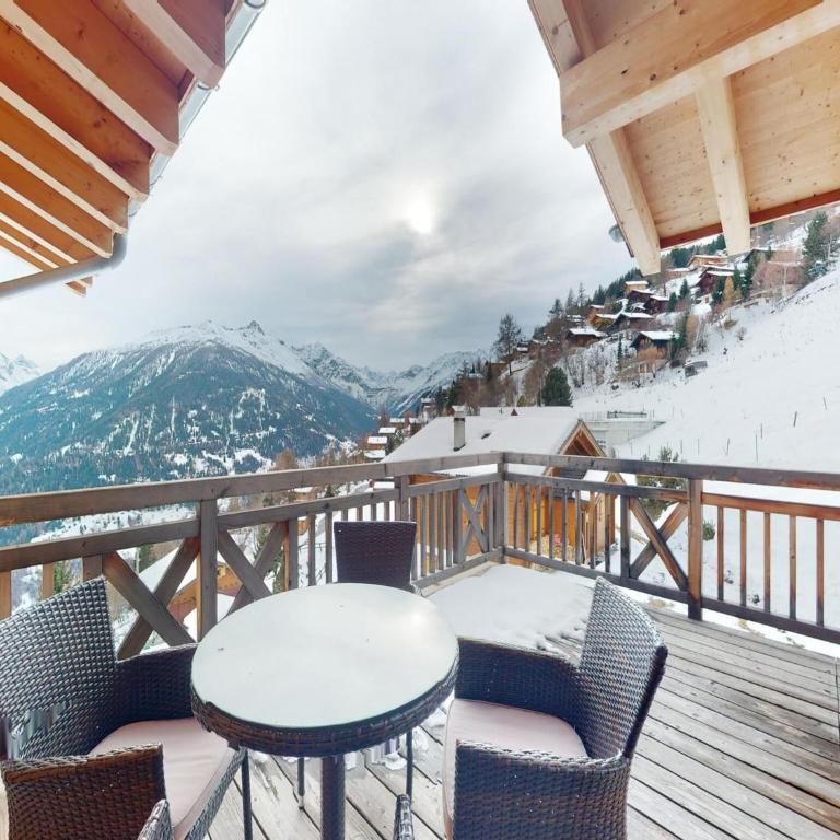 Lush chalet in Heremence with sauna - Superior Chalet - 26