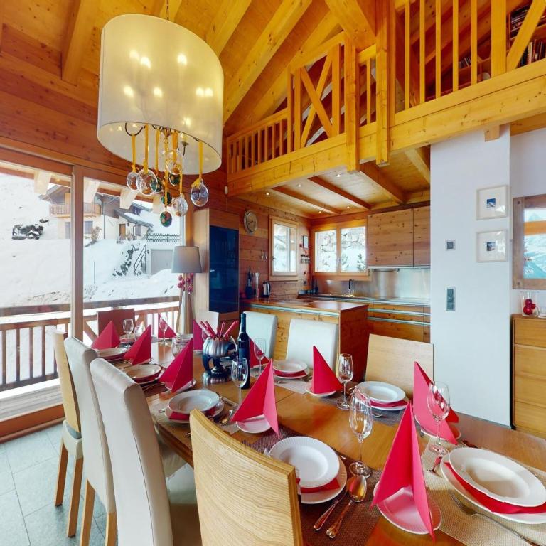 Lush chalet in Heremence with sauna - Superior Chalet - 12