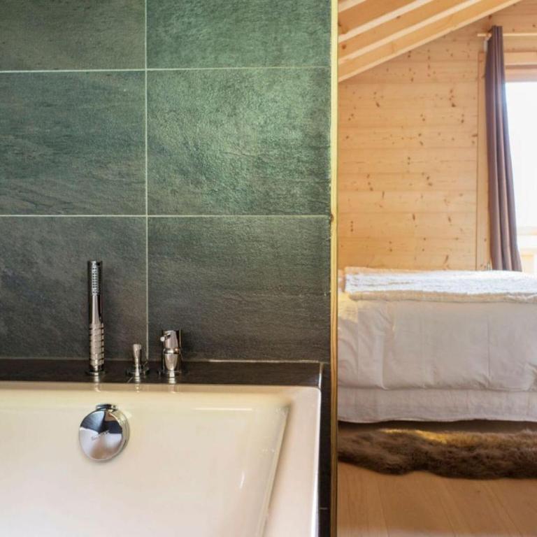 Chalet in Les Masses with garden - Superior Chalet - 21