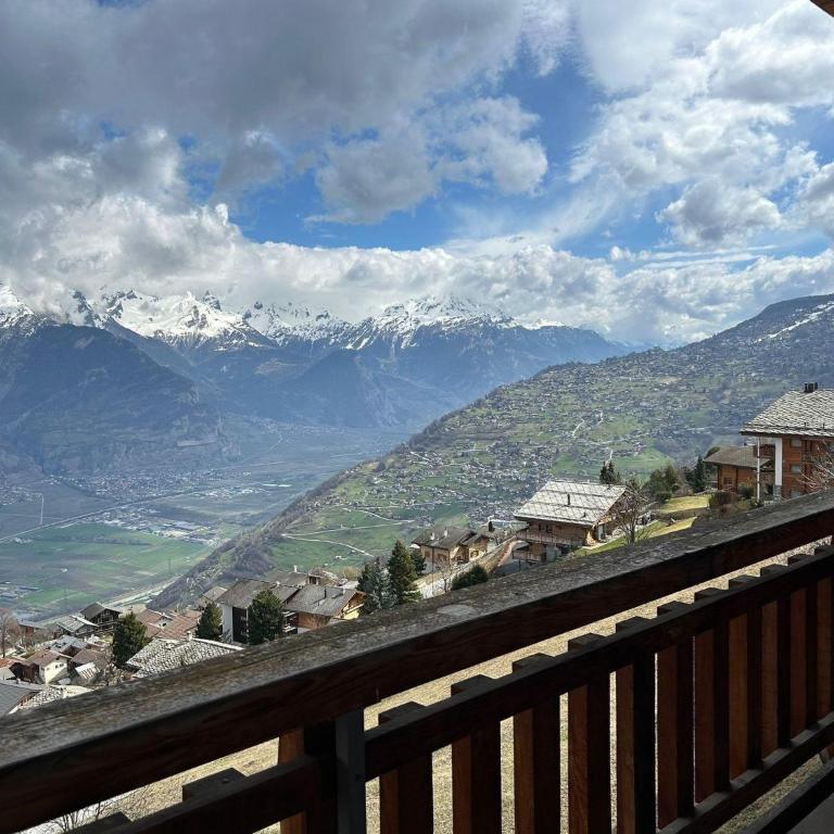 Pleasant apartment with balcony - Appartement 2 Chambres - 28