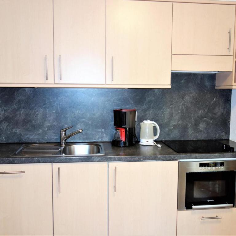 Flat in Nendaz with Ski-In Ski-Out Access - Apartment mit 2 Schlafzimmern - 3