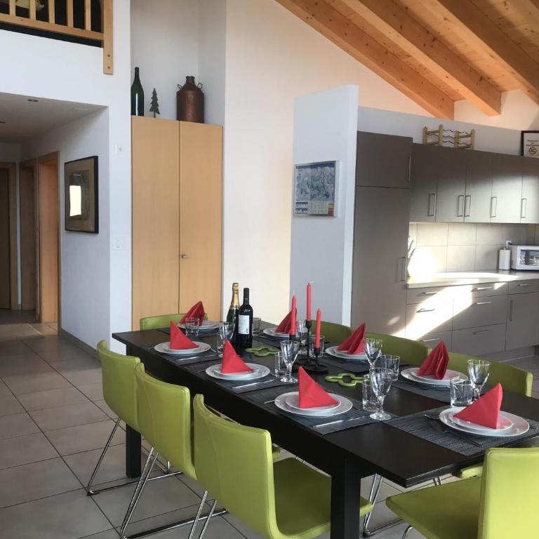 Authentic Apartment With Mountain View - Appartamento con 4 Camere da Letto - 4