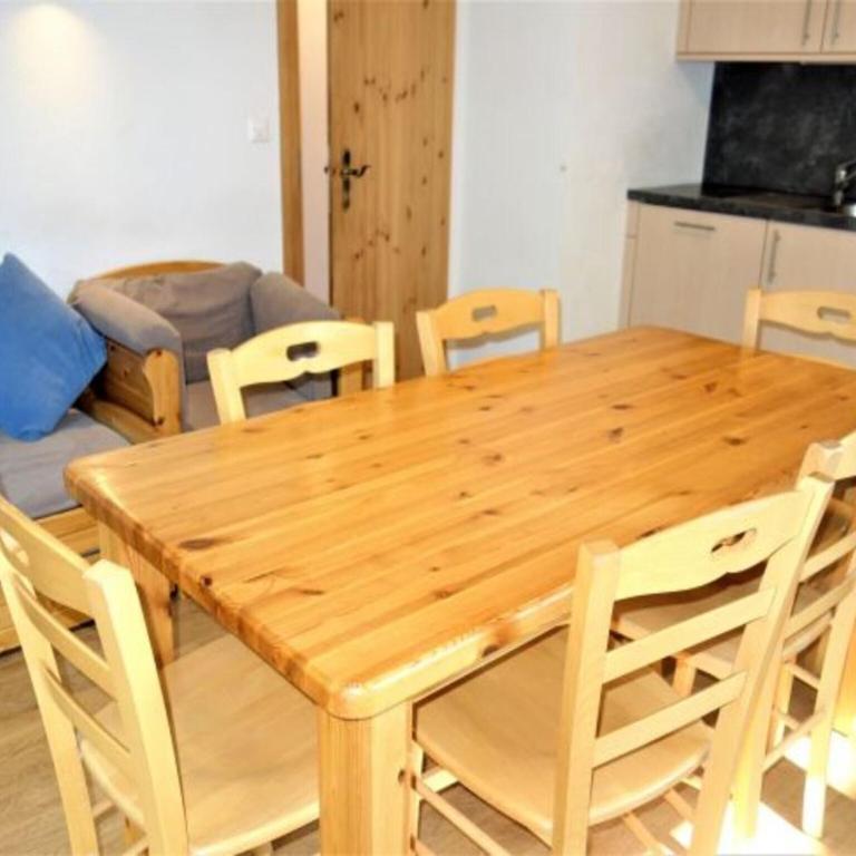 Apartment in Nendaz by Ski Slopes - Two-Bedroom Apartment - 12