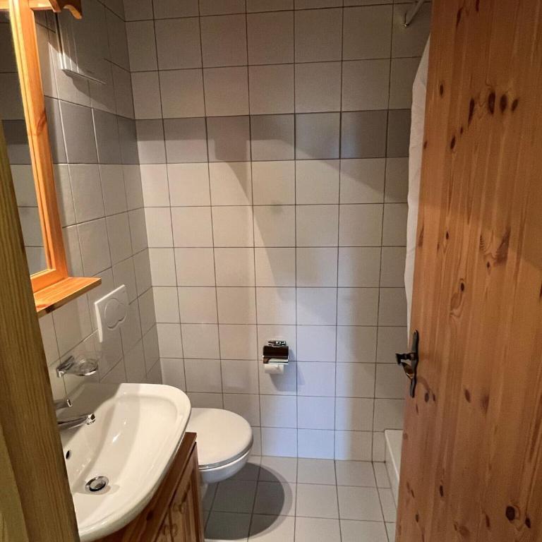 Awesome apartment near ski slope - Two-Bedroom Apartment - 24