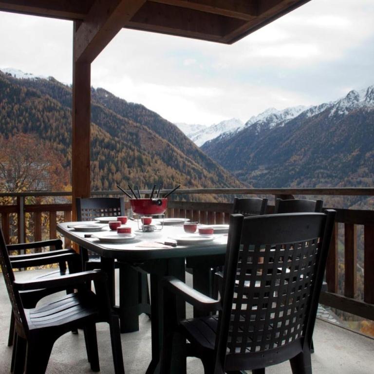 4-star chalet in Veysonnaz - Superior Chalet - 4