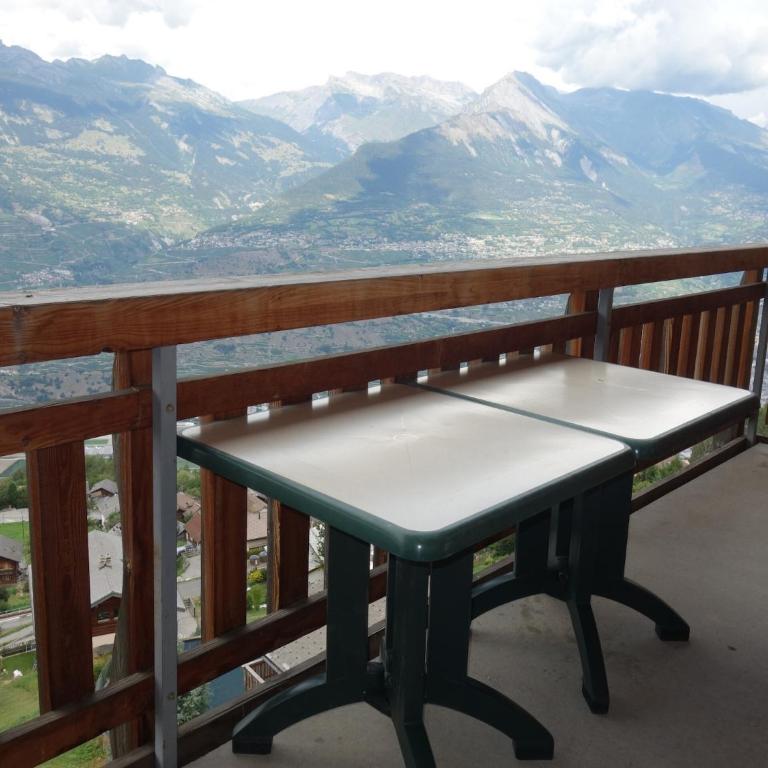 Hilltop apartment with views - Apartment mit 2 Schlafzimmern - 25