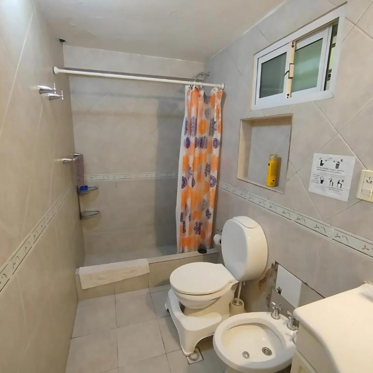 Casa Sas - Habitación Doble con baño compartido - 2 camas - 6