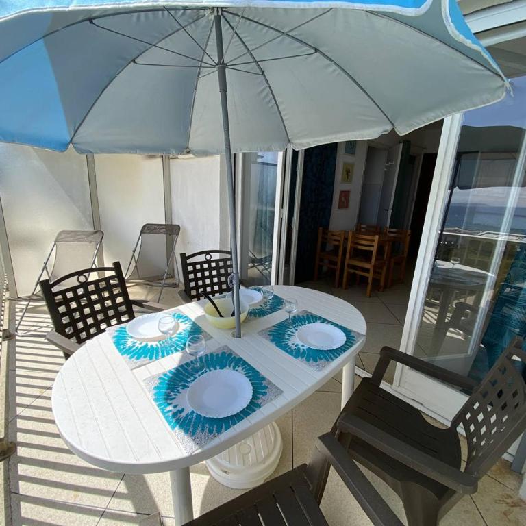 Appartement au Lavandou avec terrasse vue mer et parking - FR-1-816-17 - Apartamento - 3