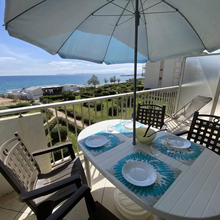 Appartement au Lavandou avec terrasse vue mer et parking - FR-1-816-17 - Apartamento - 4