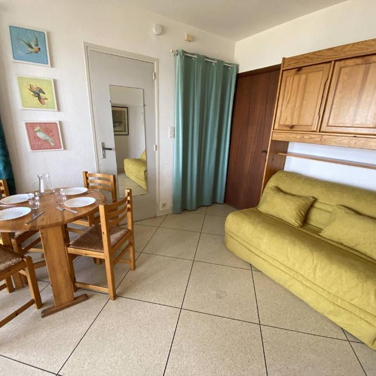 Appartement au Lavandou avec terrasse vue mer et parking - FR-1-816-17 - Apartamento - 10