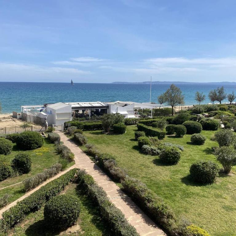 Appartement au Lavandou avec terrasse vue mer et parking - FR-1-816-17 - Apartamento - 17