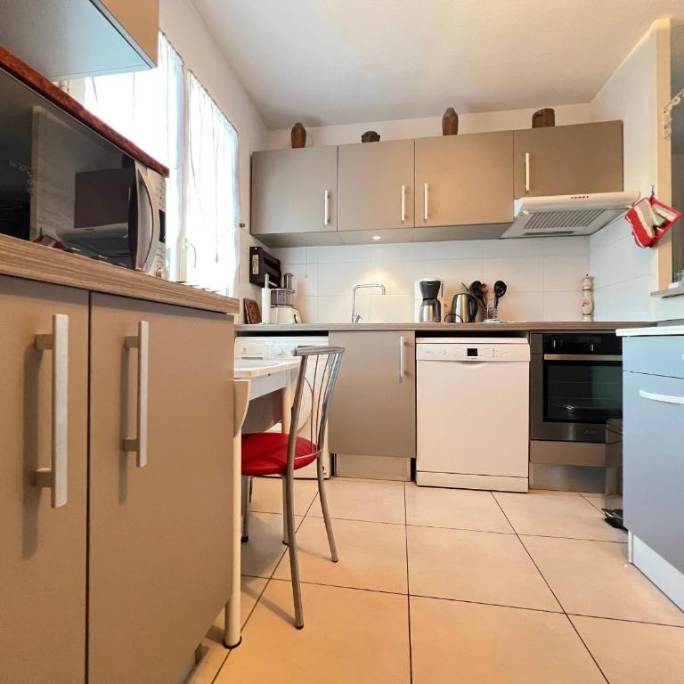 Appartement central 2 chambres, balcon, parking à Arcachon - FR-1-474-273 - Apartment - 4