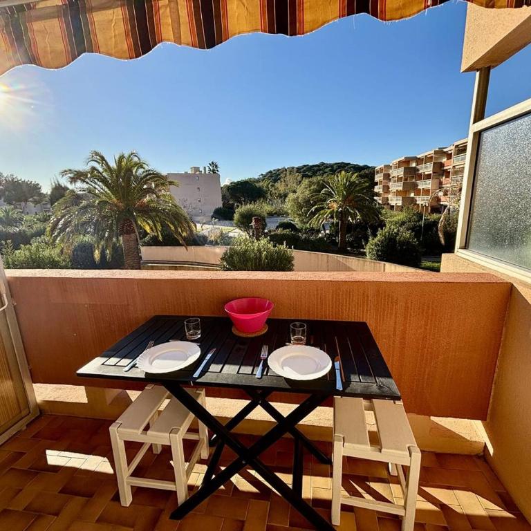 Studio avec terrasse - Accès plage - FR-1-816-22 - Appartement - 2