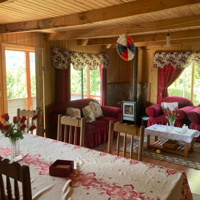 Casa el arenal-Lago Ranco - Four-Bedroom Vacation Home - 2