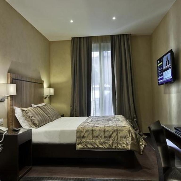 Intown Luxury House - Camera Tripla - Dependance - 4