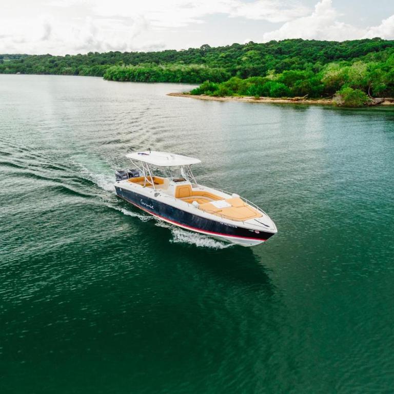 Lancha Para 14 Personas - Cholon - Islas del Rosario - Cartagena - Mobile Home - 13