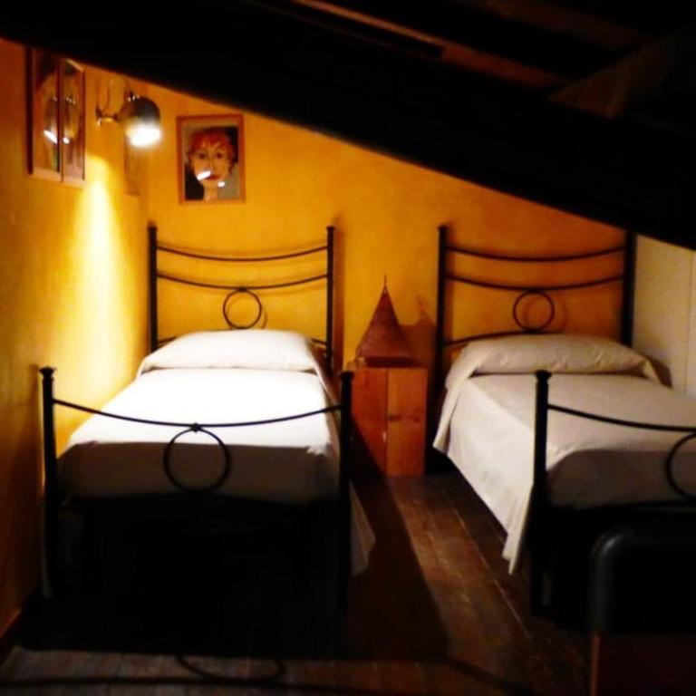 Loft Apartment in Romantic Verona - Two-Bedroom Apartment - 7