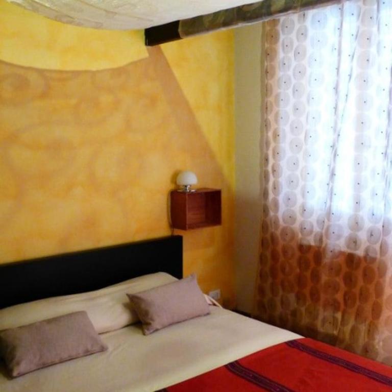 Loft Apartment in Romantic Verona - Two-Bedroom Apartment - 21
