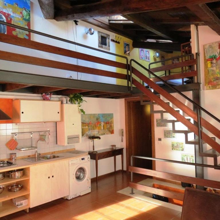Loft Apartment in Romantic Verona - Two-Bedroom Apartment - 32