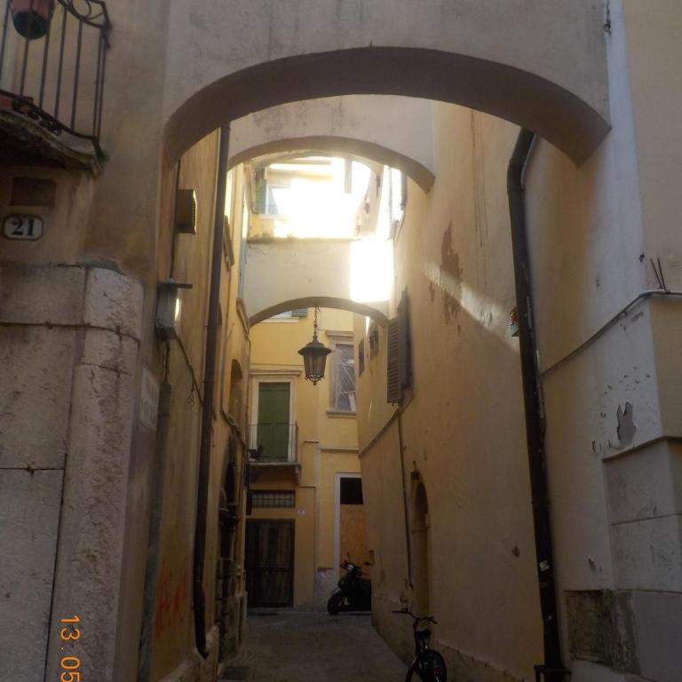 Loft Apartment in Romantic Verona - Two-Bedroom Apartment - 34