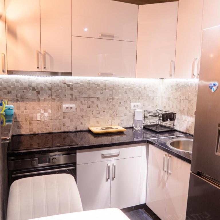 Apartmani Đorđević - Superior Apartman sa Pogledom na Grad - 6