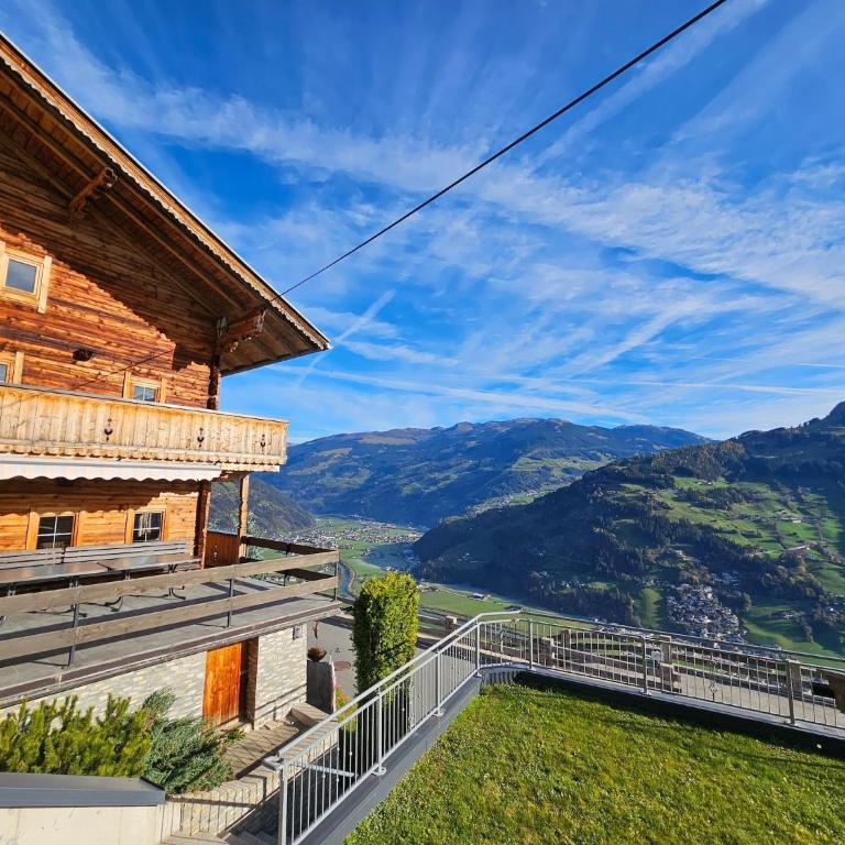 Chalet in Mayrhofen near Ski Slopes - Ferienhaus mit 6 Schlafzimmern - 29