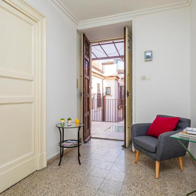 Etnea Central Home - Appartamento con 2 Camere da Letto - 2