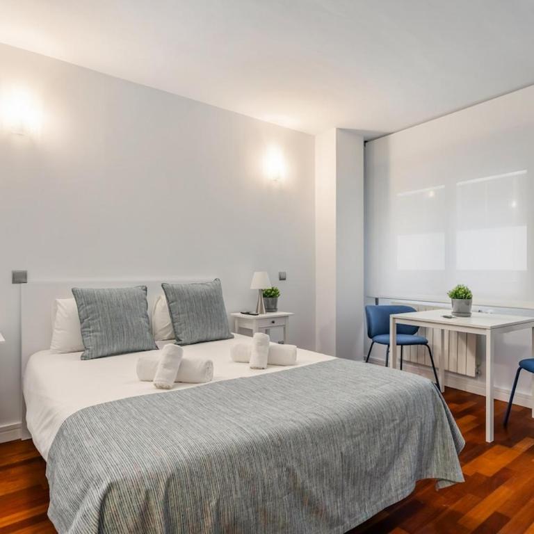 Nice studio with parking - 1B - One-Bedroom Apartment - 3