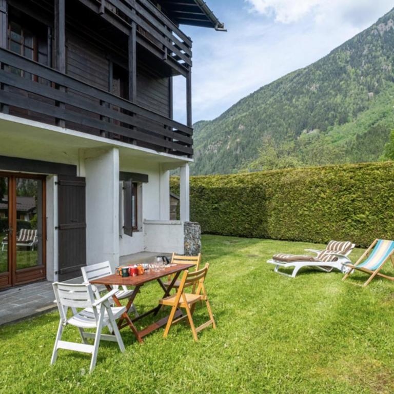 Cozy big Chalet with Spectacular Mont-Blanc View - Chalet - 2