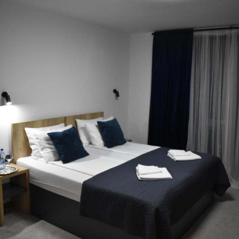 Hotel Safir - Deluxe Double Room - 1