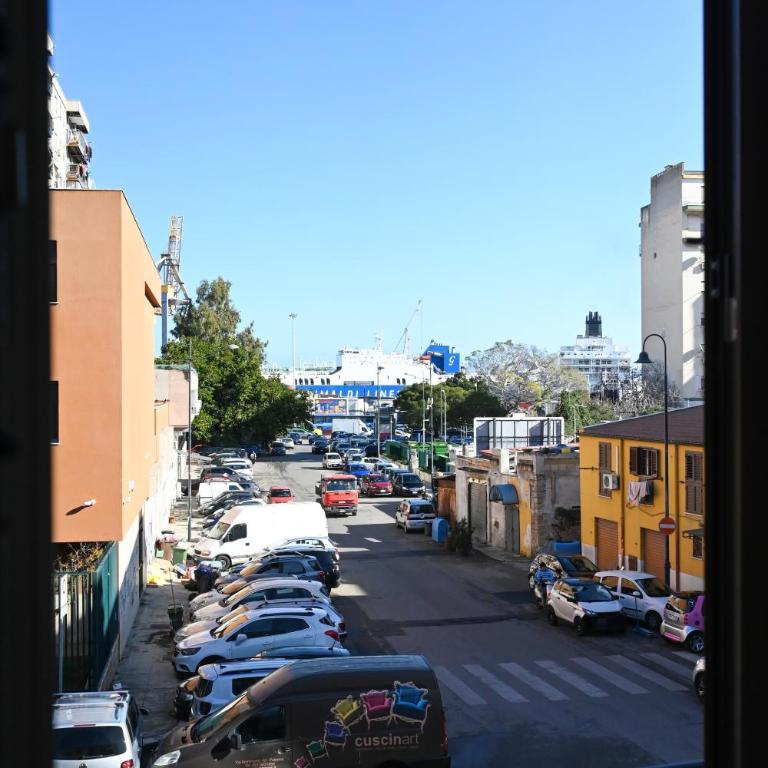 Manno's Apartment - Appartamento con 2 Camere da Letto e Balcone - 4