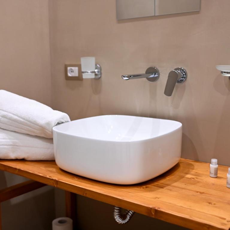Manno's Apartment - Appartamento con 2 Camere da Letto e Balcone - 17