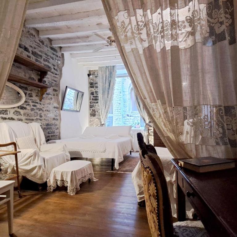 Casa di Claretta - Appartamento con 2 Camere da Letto - 1