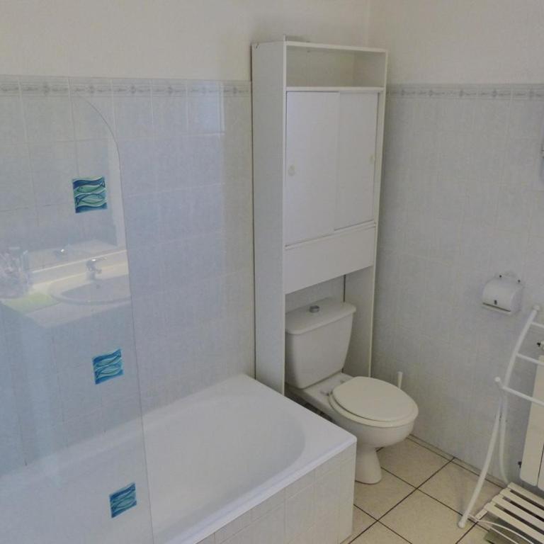 CAPBRETON Résidence LE BOSQUET AUX ECUREUILS Villa avec piscine en copropriété - Maison 1 Chambre - 13