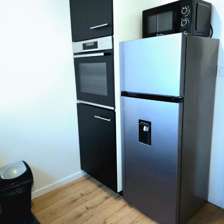 Appartement Spacieux & Parking - Appartement 1 Chambre - 9