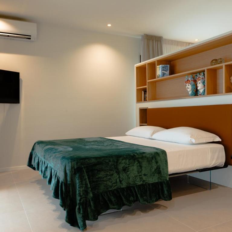 Hera Rooms and Suites - Suite King con Balcone - 6