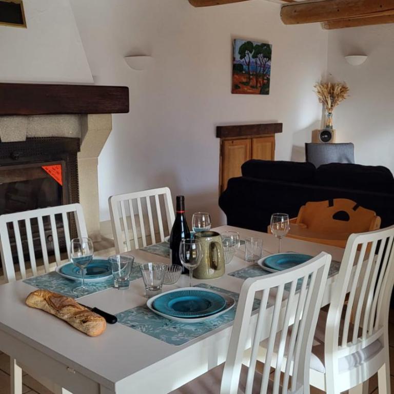 L'Isle de Cœur · Maison 6 pers, piscine & Clim - Maison 3 Chambres - 10