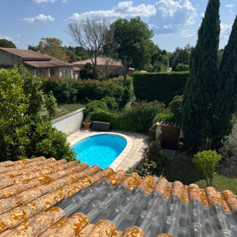 L'Isle de Cœur · Maison 6 pers, piscine & Clim - Maison 3 Chambres - 13