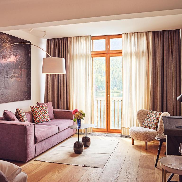 TAUROA Seehotel Grundlsee - Superior Doppelzimmer mit Seeblick - 2