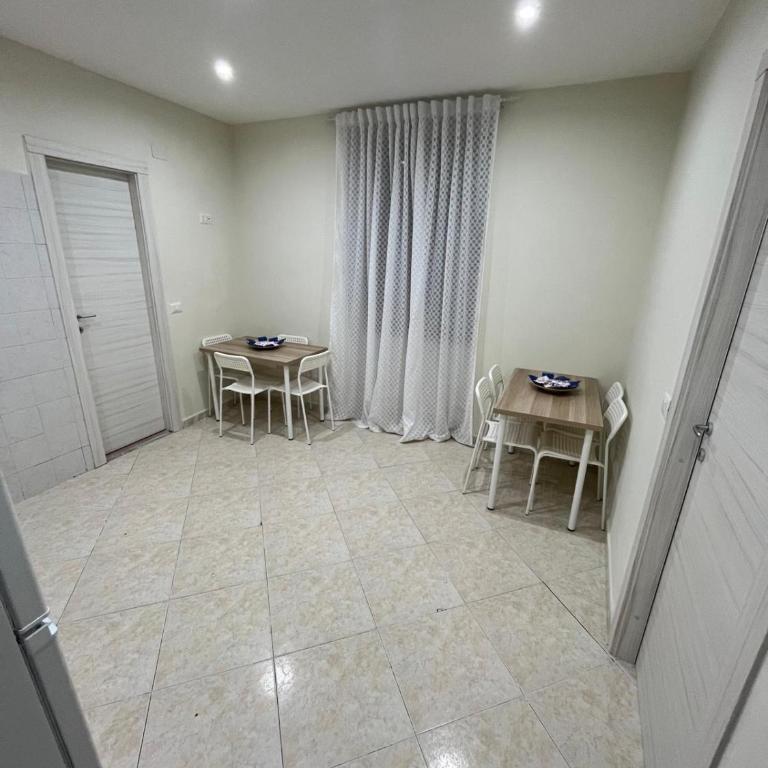 La casa di Napoli - Two-Bedroom Deluxe Apartment with Balcony - 21