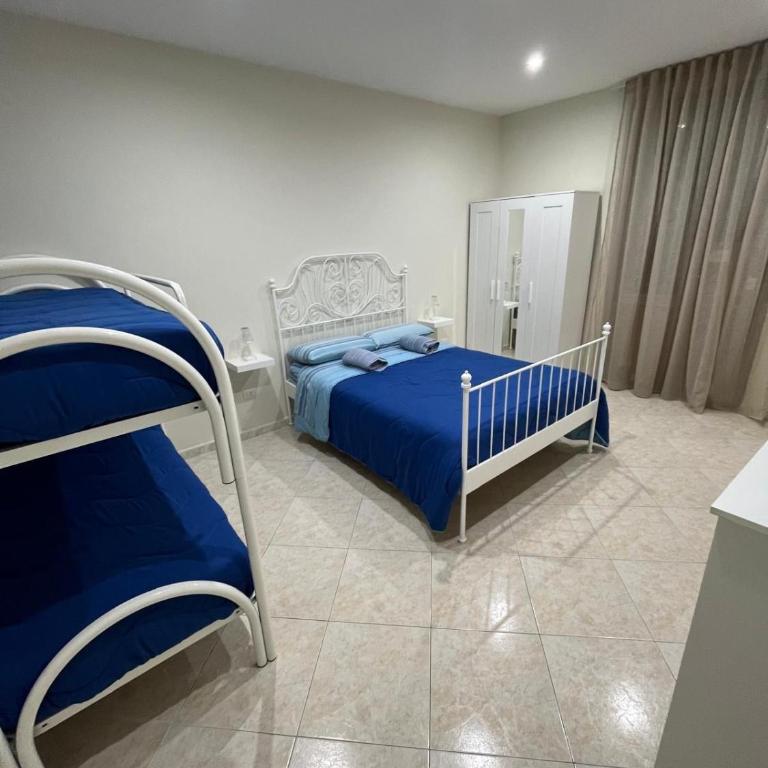 La casa di Napoli - Two-Bedroom Deluxe Apartment with Balcony - 28