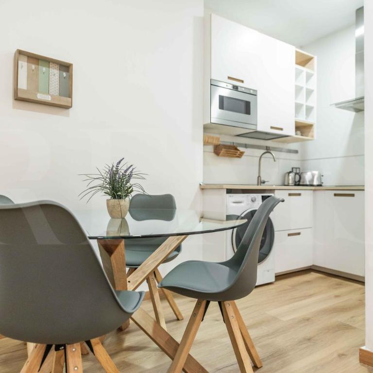 Relaxing apartment with parking - Center by REMS - Apartamento de 2 dormitorios - 4